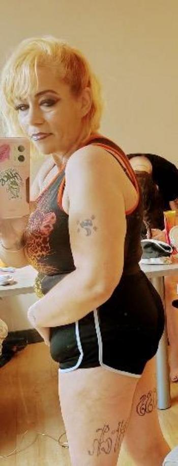 Nicki, 45  female escort, Greensboro