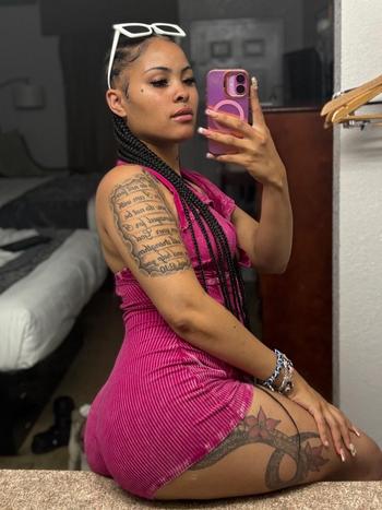 Peaches, 22  female escort, Greensboro