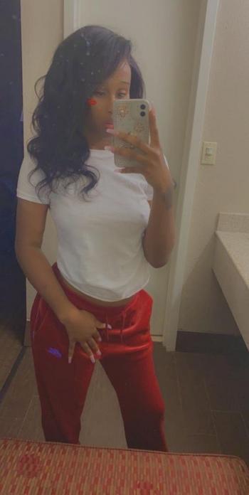 682-436-2131, 25  female escort, Greensboro