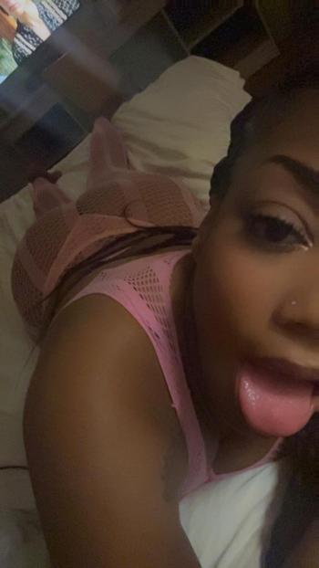 OUTS!, 29  female escort, Greensboro