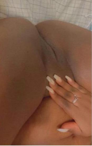Coco, 28  female escort, Greensboro