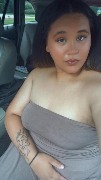 Exotic redd, 21  female escort, Greensboro