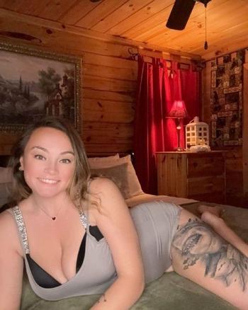 951-803-6279, 42  female escort, Greensboro