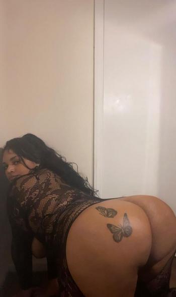 Atlanta, 22  female escort, Greensboro